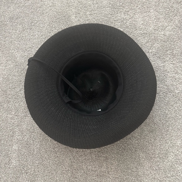 Sun hat - Picture 2 of 2